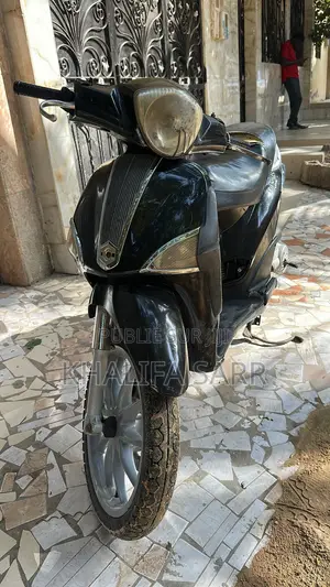 Piaggio Scooter 2022 Noir
