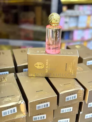 Parfum , Extrait De Parfum, Des Flacons d'Huile