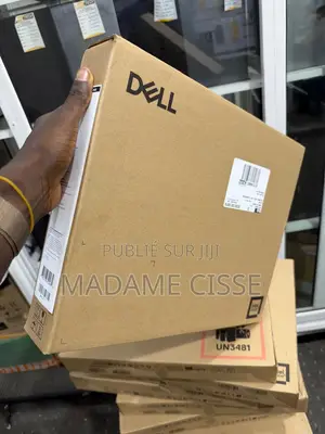 Nouveau Ordinateur portable Dell 8GB Intel Core i5 SSD 512GB