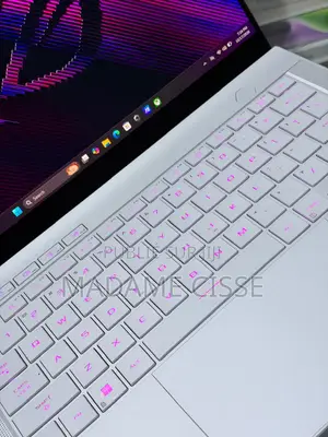 Nouveau Asus ROG Zephyrus G14 16GB AMD Ryzen 9 SSD 1T
