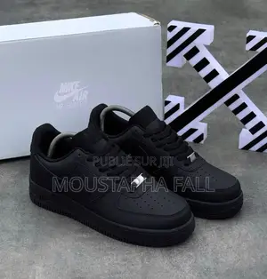 NIKE Air Force 1