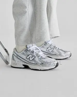 New Balance 740
