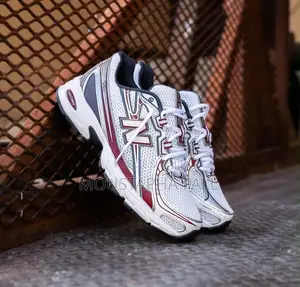 New Balance 740
