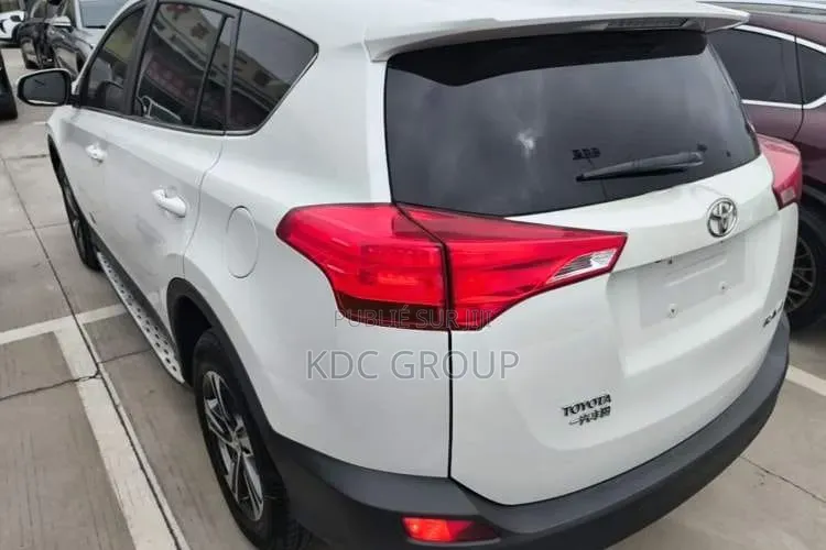 Toyota RAV4 2015 Blanc