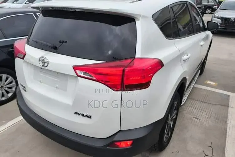 Toyota RAV4 2015 Blanc