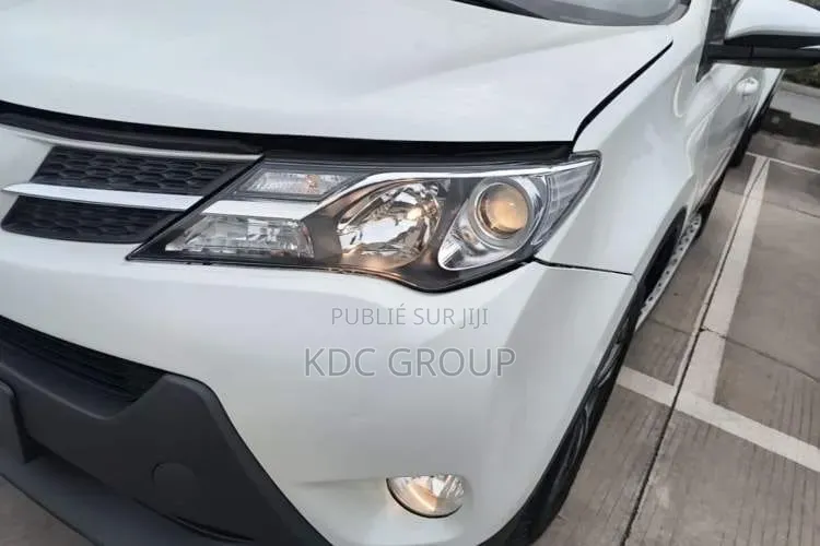 Toyota RAV4 2015 Blanc
