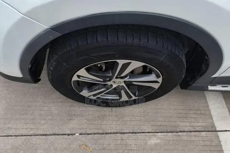 Toyota RAV4 2015 Blanc