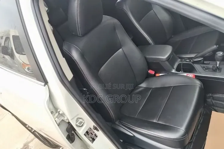 Toyota RAV4 2015 Blanc