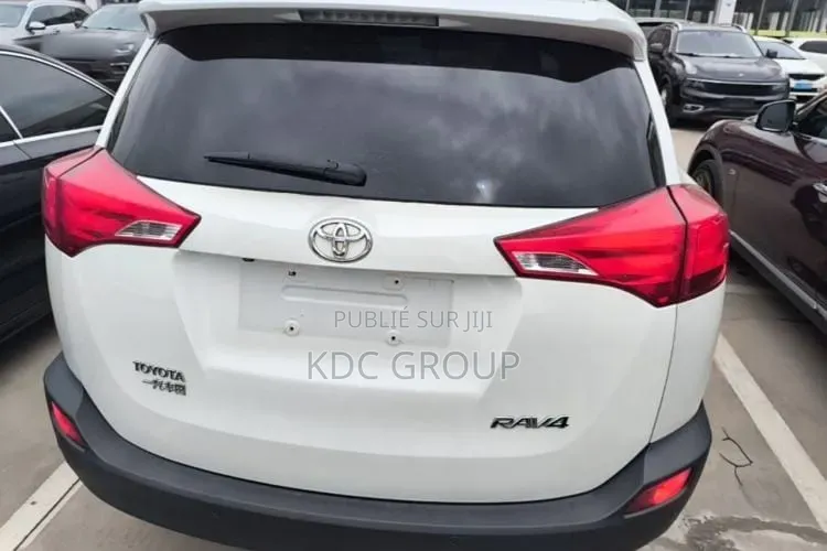 Toyota RAV4 2015 Blanc