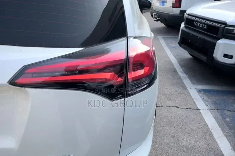 Toyota RAV4 2019 Blanc