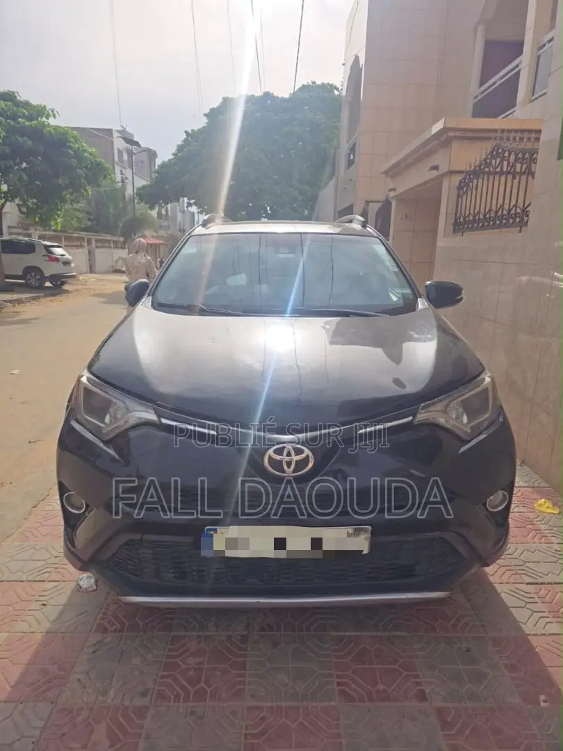 Toyota RAV4 2018 Noir