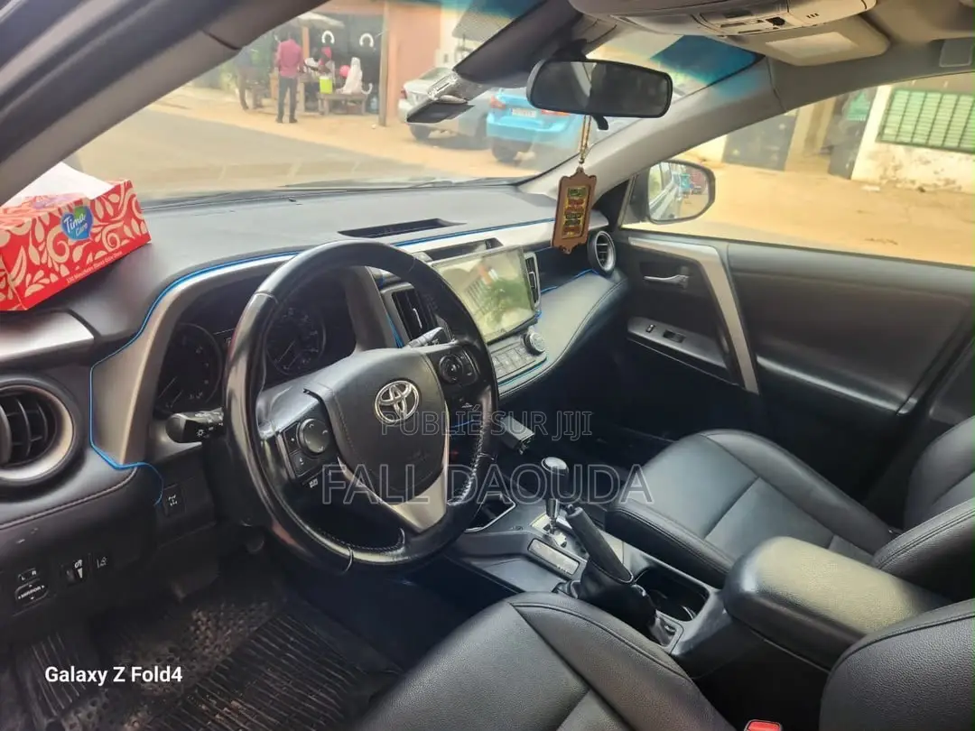 Toyota RAV4 2018 Noir