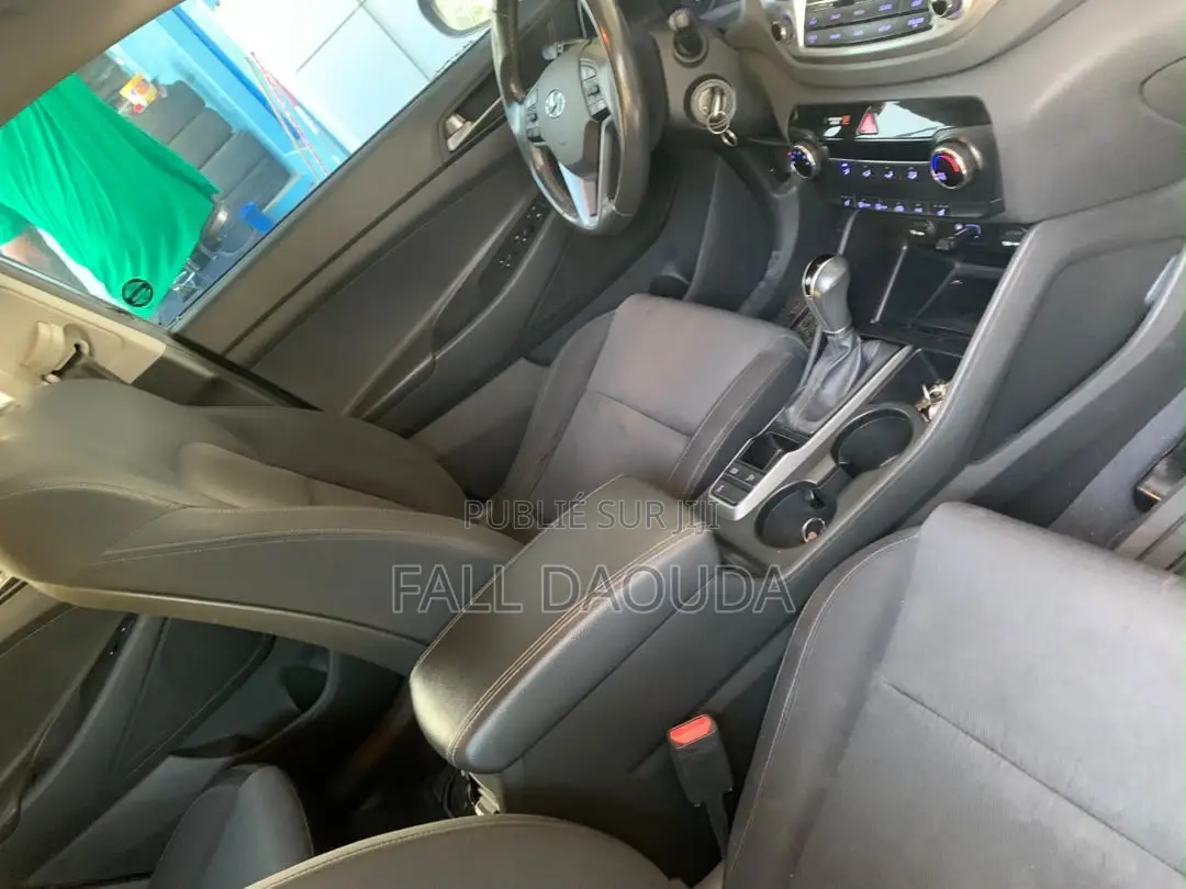 Toyota RAV4 2018 Noir