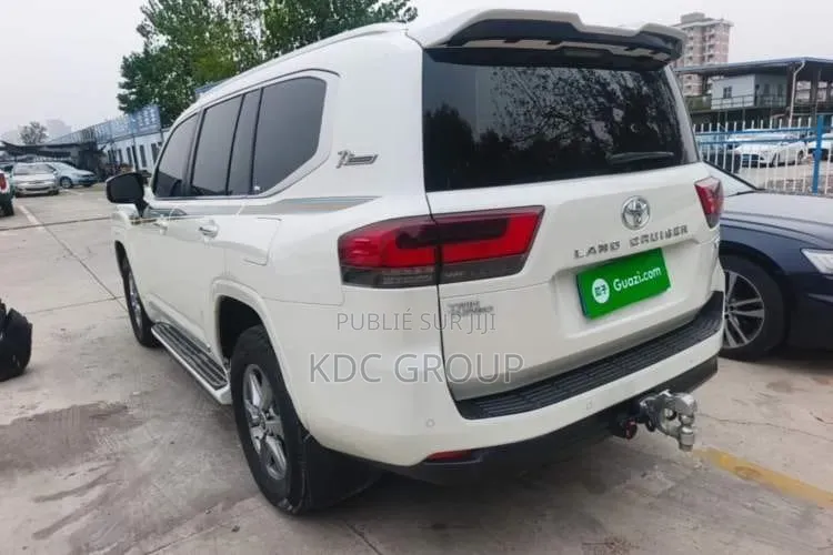 Toyota Land Cruiser 2022 Blanc