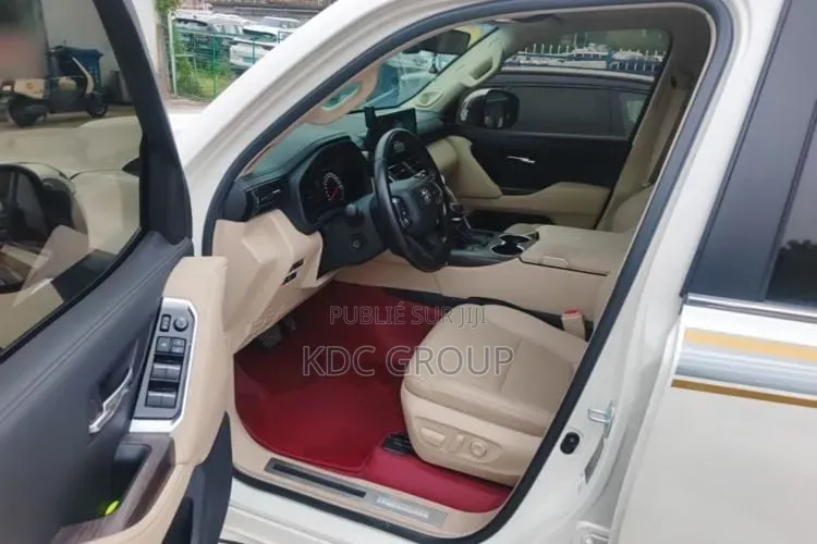 Toyota Land Cruiser 2022 Blanc