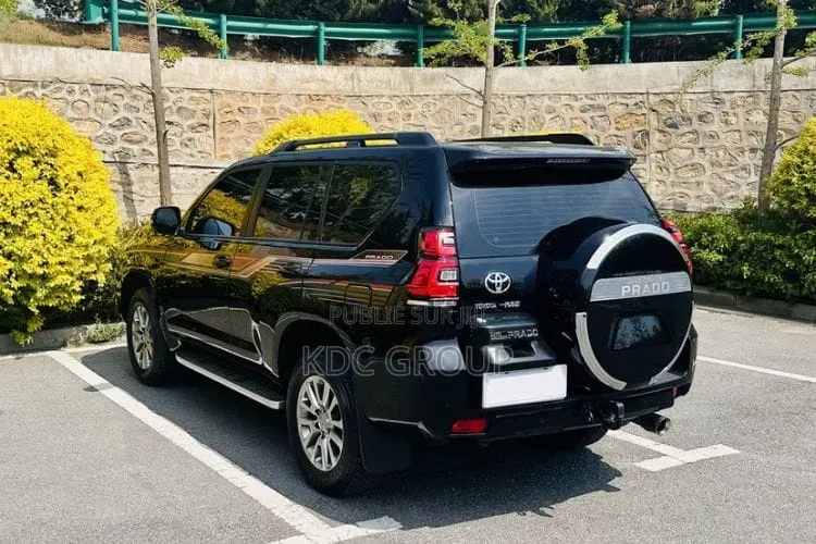 Toyota Land Cruiser Prado 2018 Noir