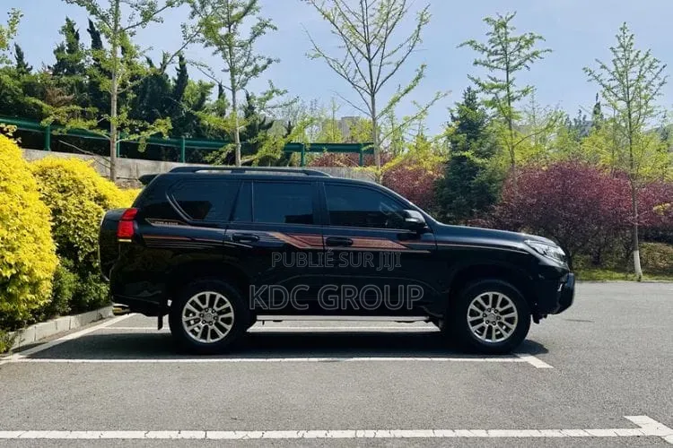 Toyota Land Cruiser Prado 2018 Noir