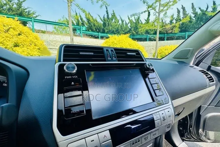 Toyota Land Cruiser Prado 2018 Noir