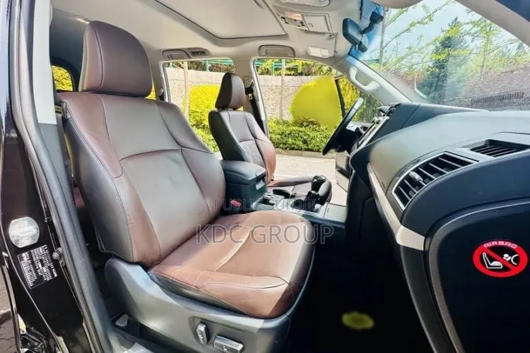 Toyota Land Cruiser Prado 2018 Noir