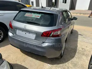 Peugeot 308 2018 Gris