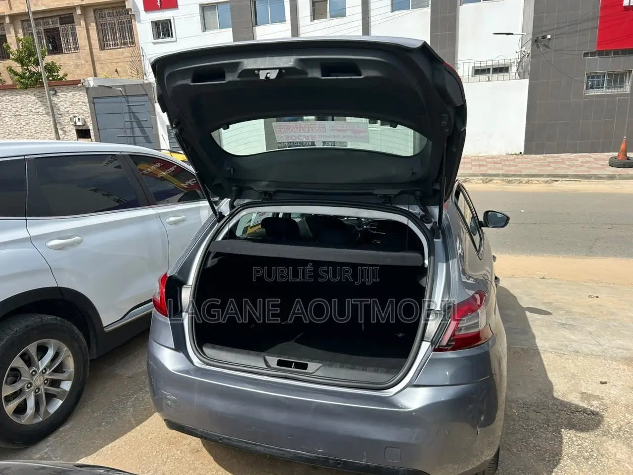 Peugeot 308 2018 Gris