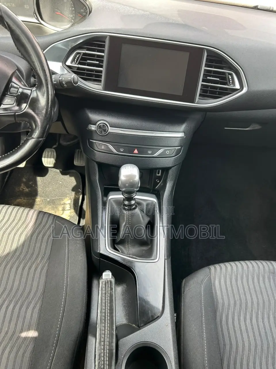 Peugeot 308 2018 Gris