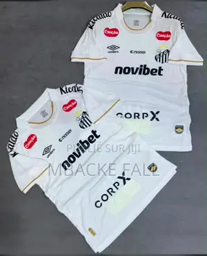 « Le Style Qui Fait La Différence : Découvrez Nos Maillots ! »