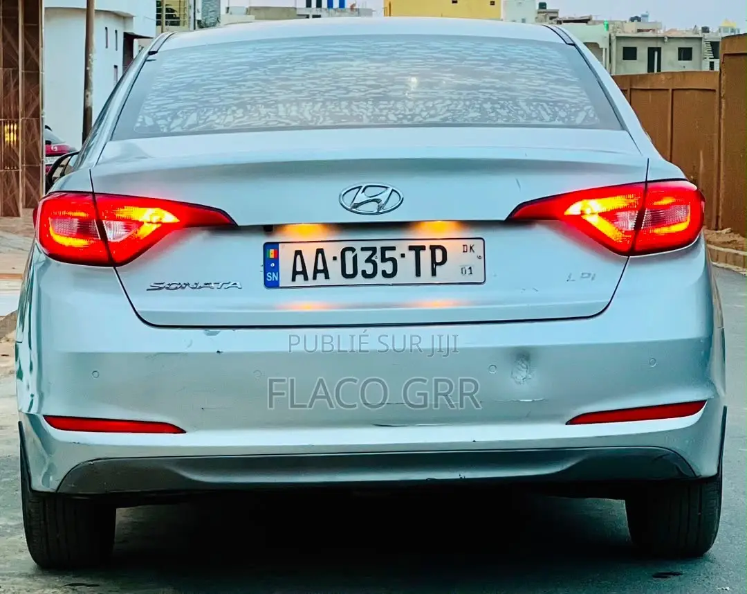 Hyundai Sonata Limited 2.0T Seban (2.0L 4cyl 6A) 2016 Beige