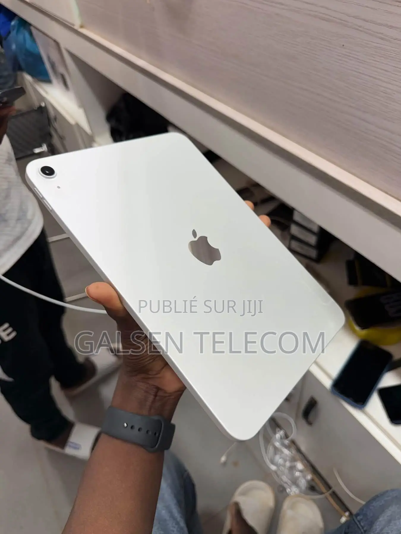 Nouveau Apple iPad (2025) 1 TB Gris