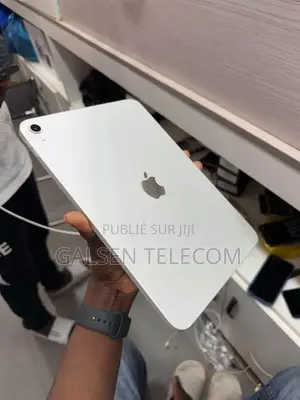 Nouveau Apple iPad (2025) 1 TB Gris