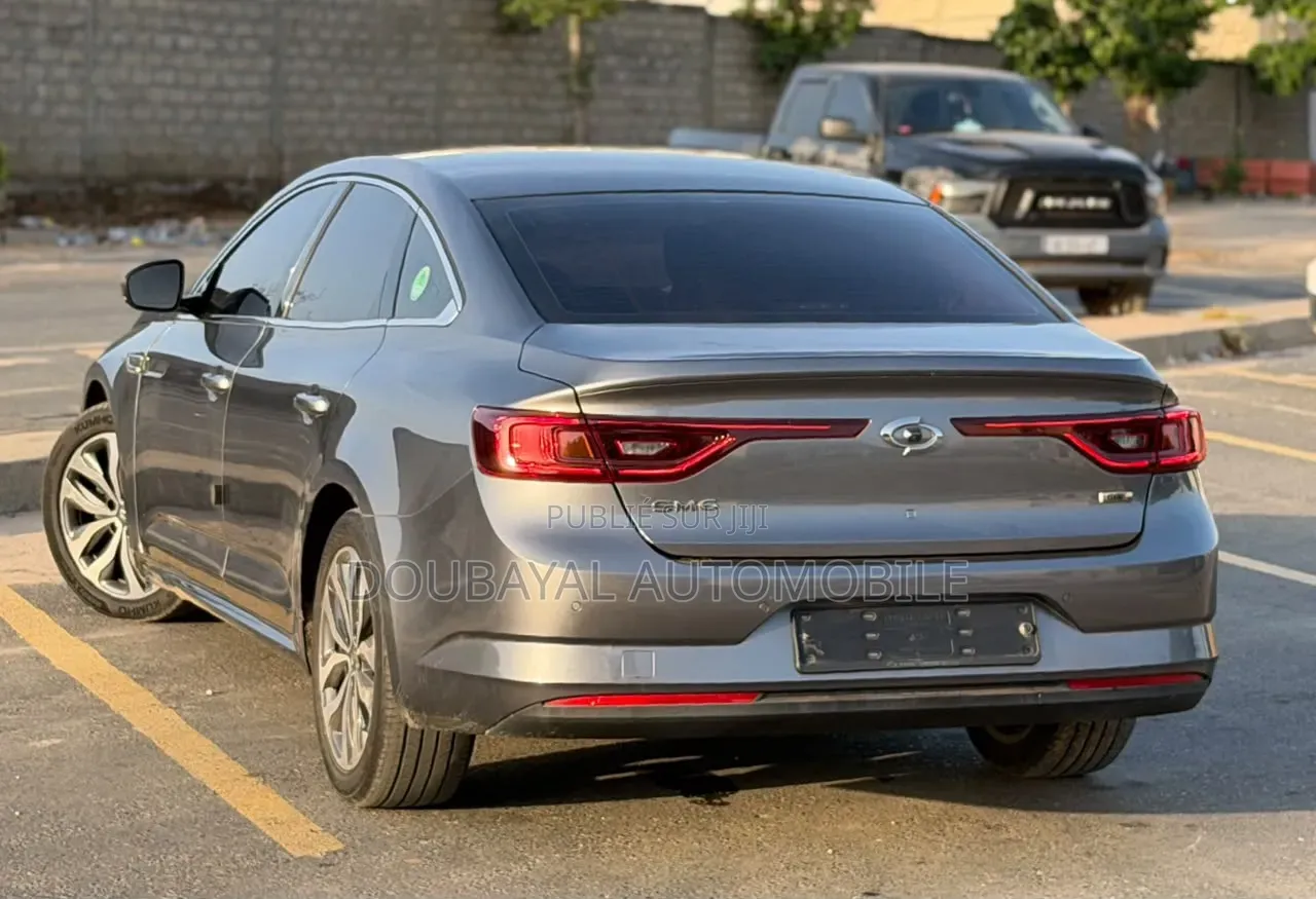 Renault Samsung SM6 2016 Gris