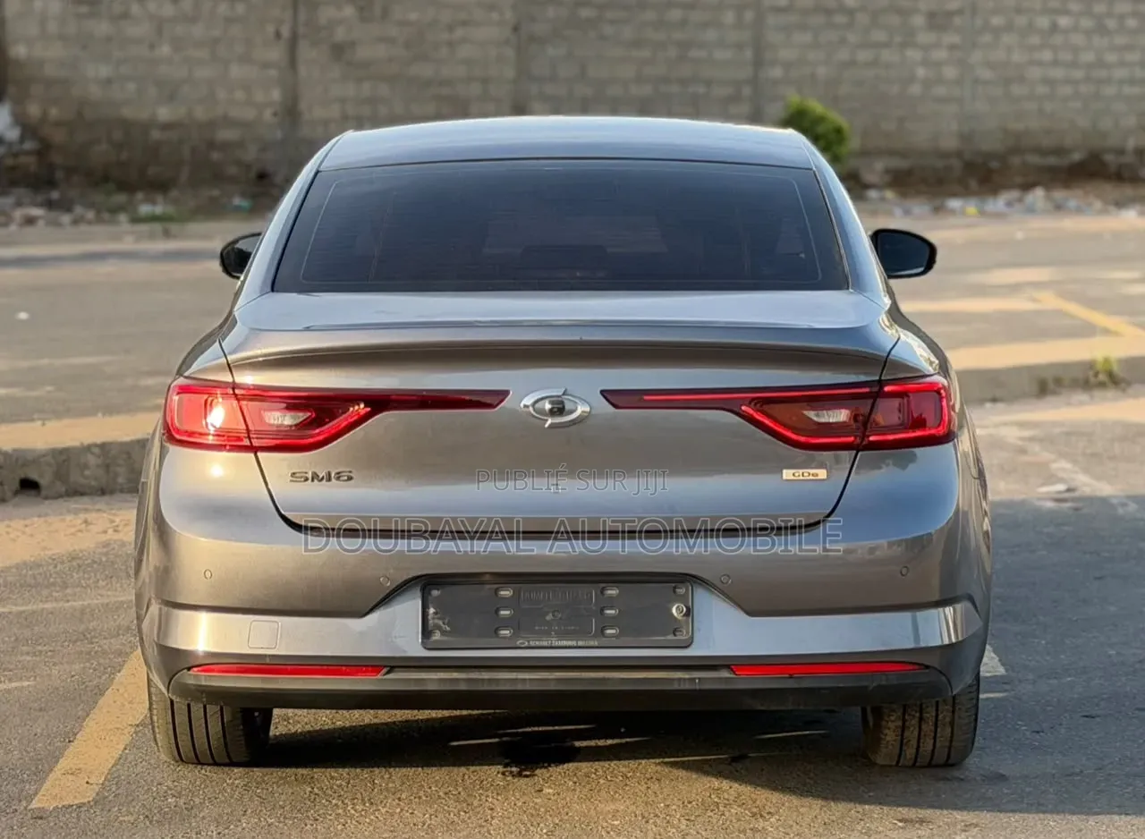Renault Samsung SM6 2016 Gris