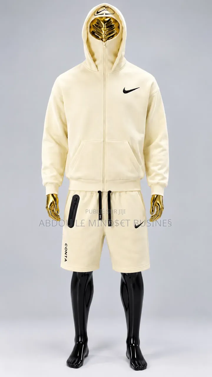 Ensemble Nike Short Pulls Cagoule Capuchon Disponible