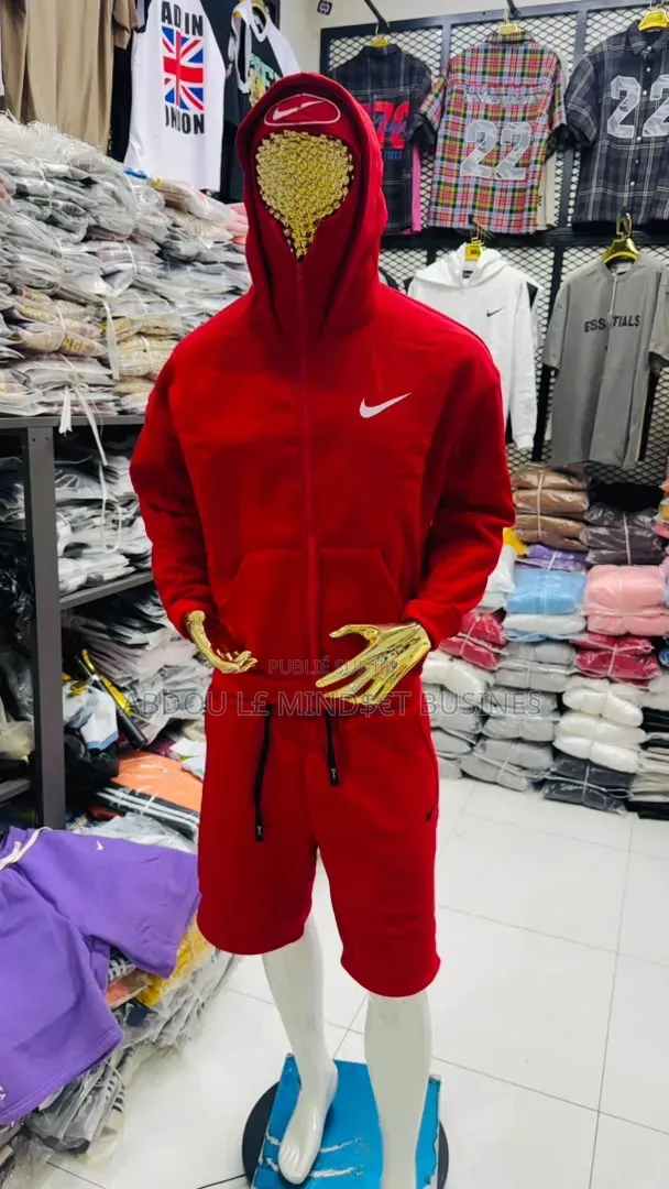 Ensemble Nike Short Pulls Cagoule Capuchon Disponible