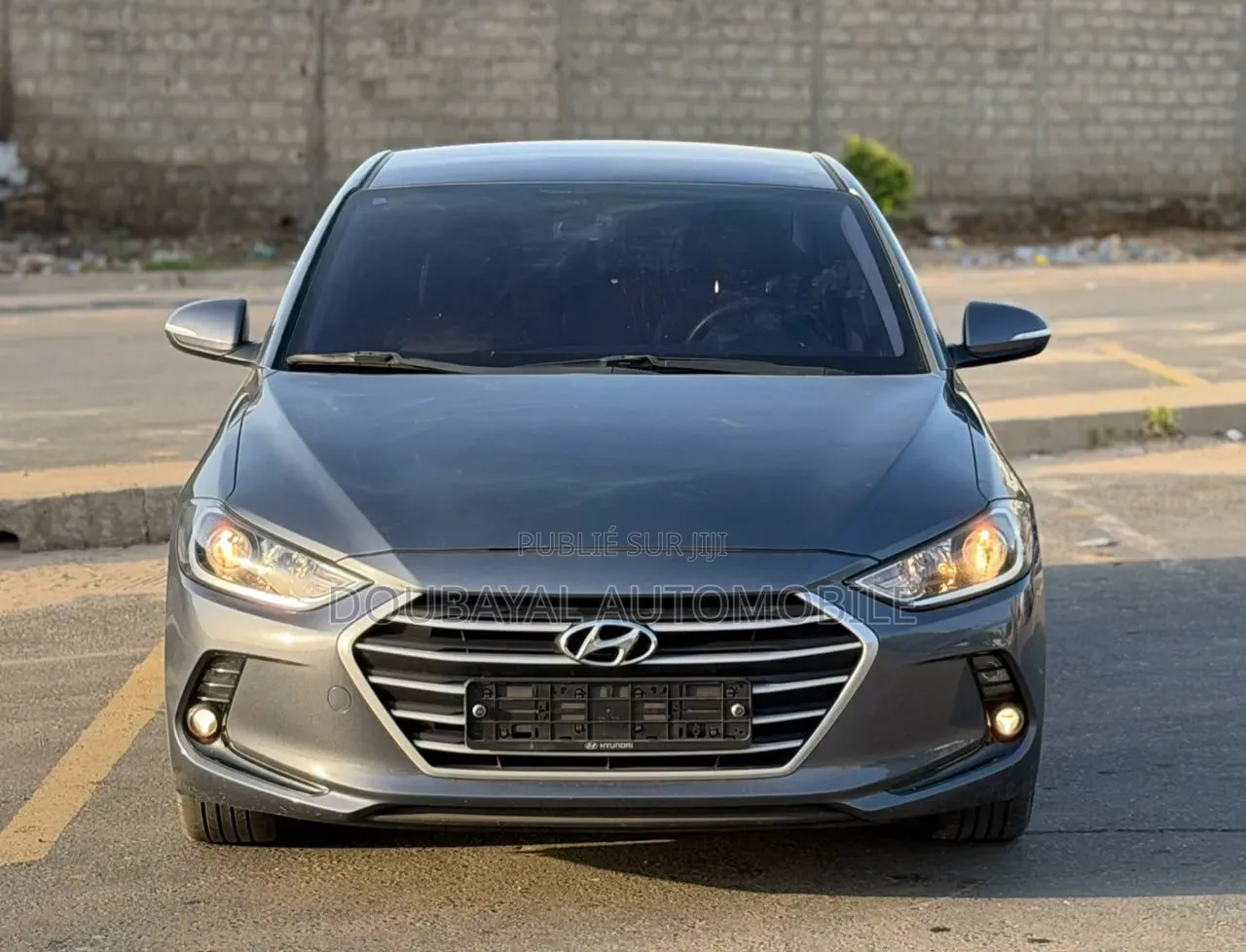 Hyundai Avante 2016 Gris