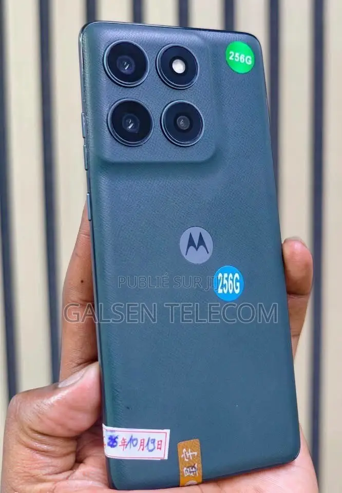 Nouveau Motorola Edge 2025 256 GB Bleu