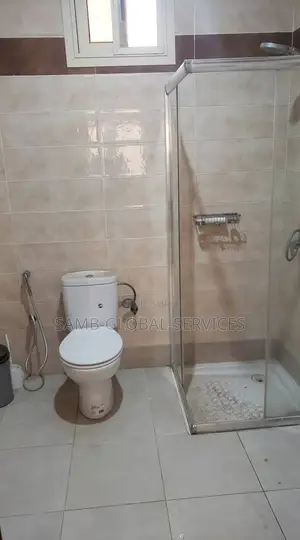 3chbre Appartement dans Yoff à Vendre