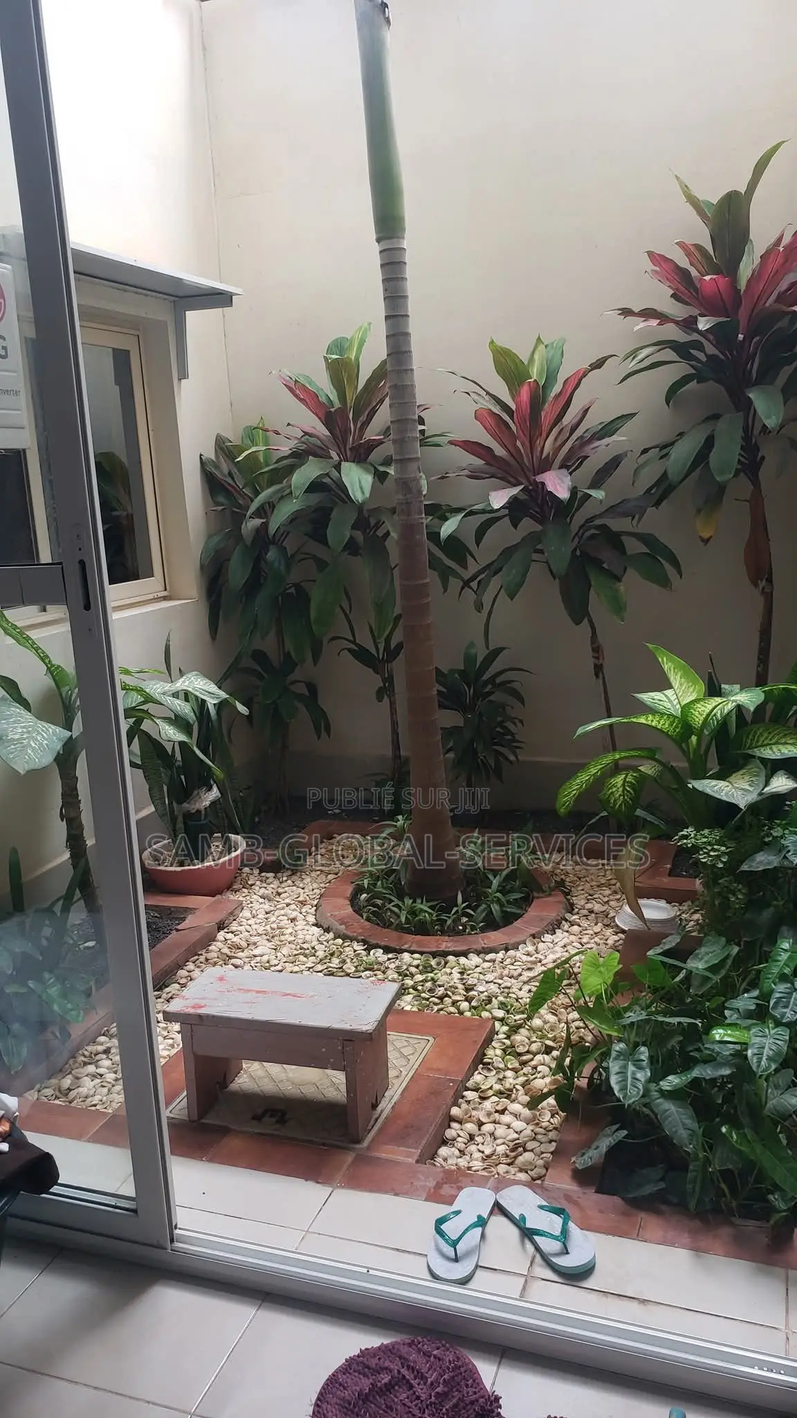 3chbre Appartement dans Yoff à Vendre
