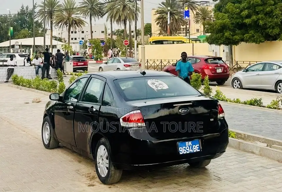 Ford Focus 2011 Noir