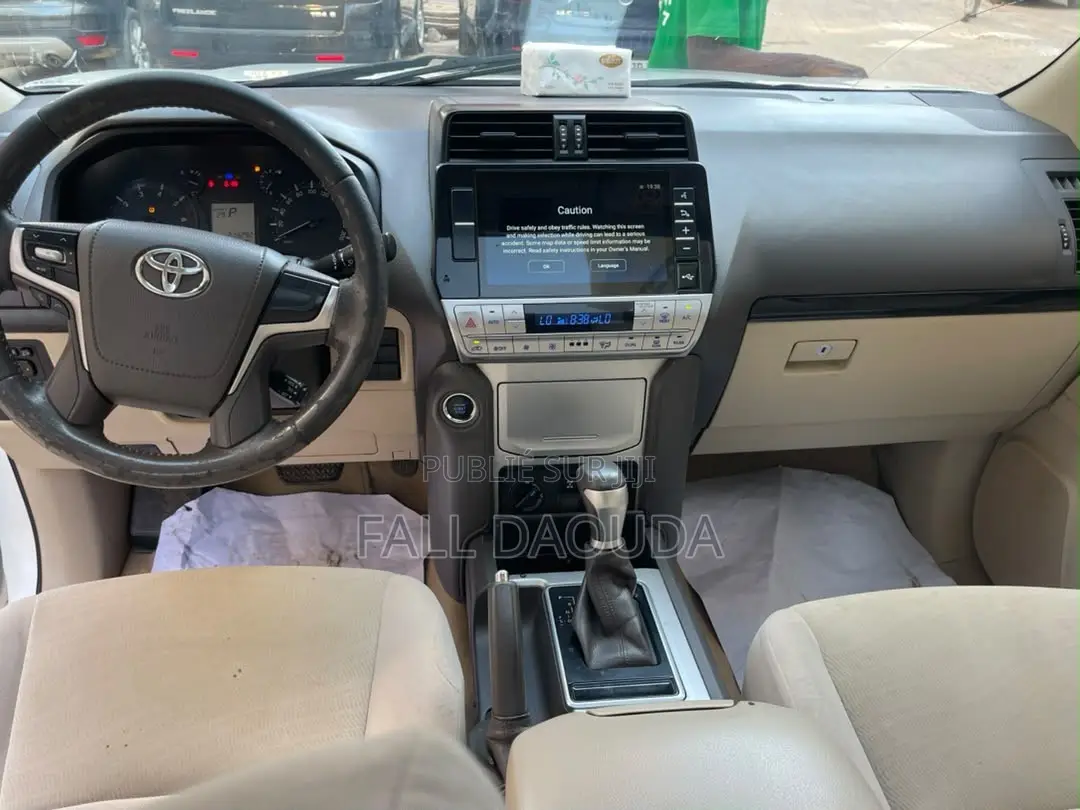 Toyota Land Cruiser Prado 2022 Blanc