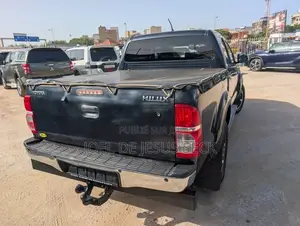 Toyota Hilux WORKMATE 4x4 2016 Noir Mat
