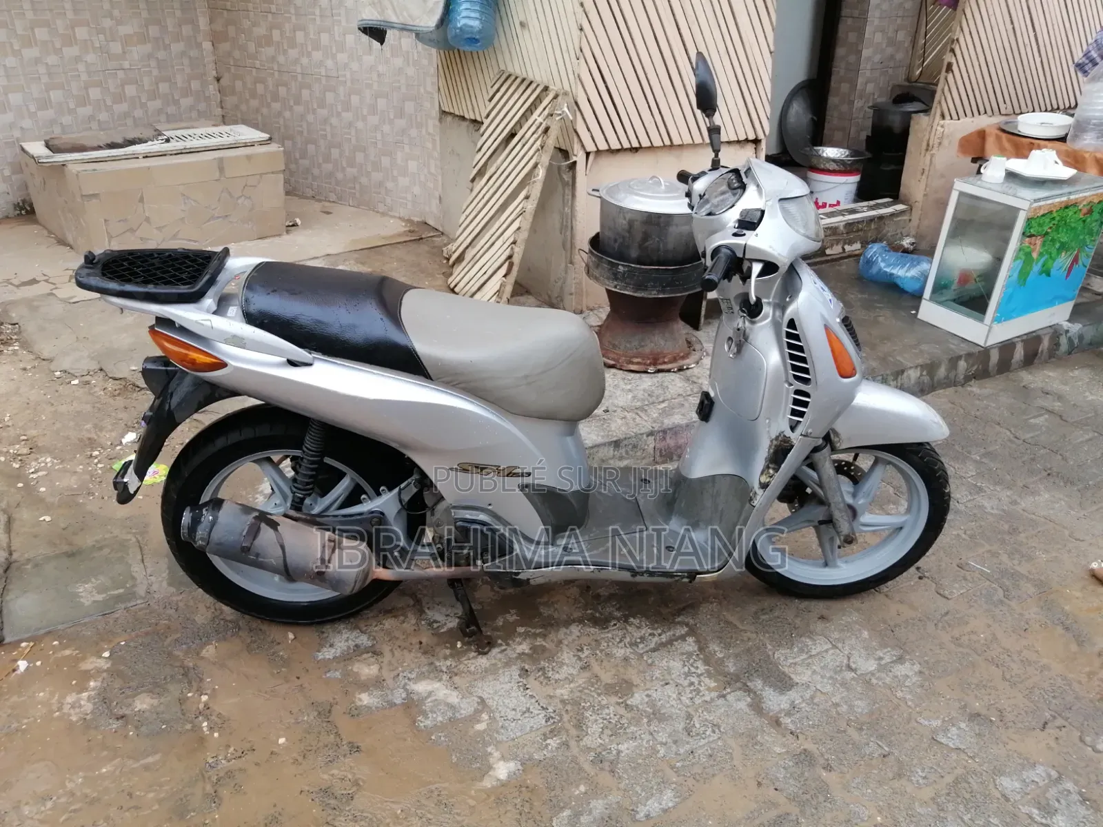 Honda Super Hawk 2004 Gris