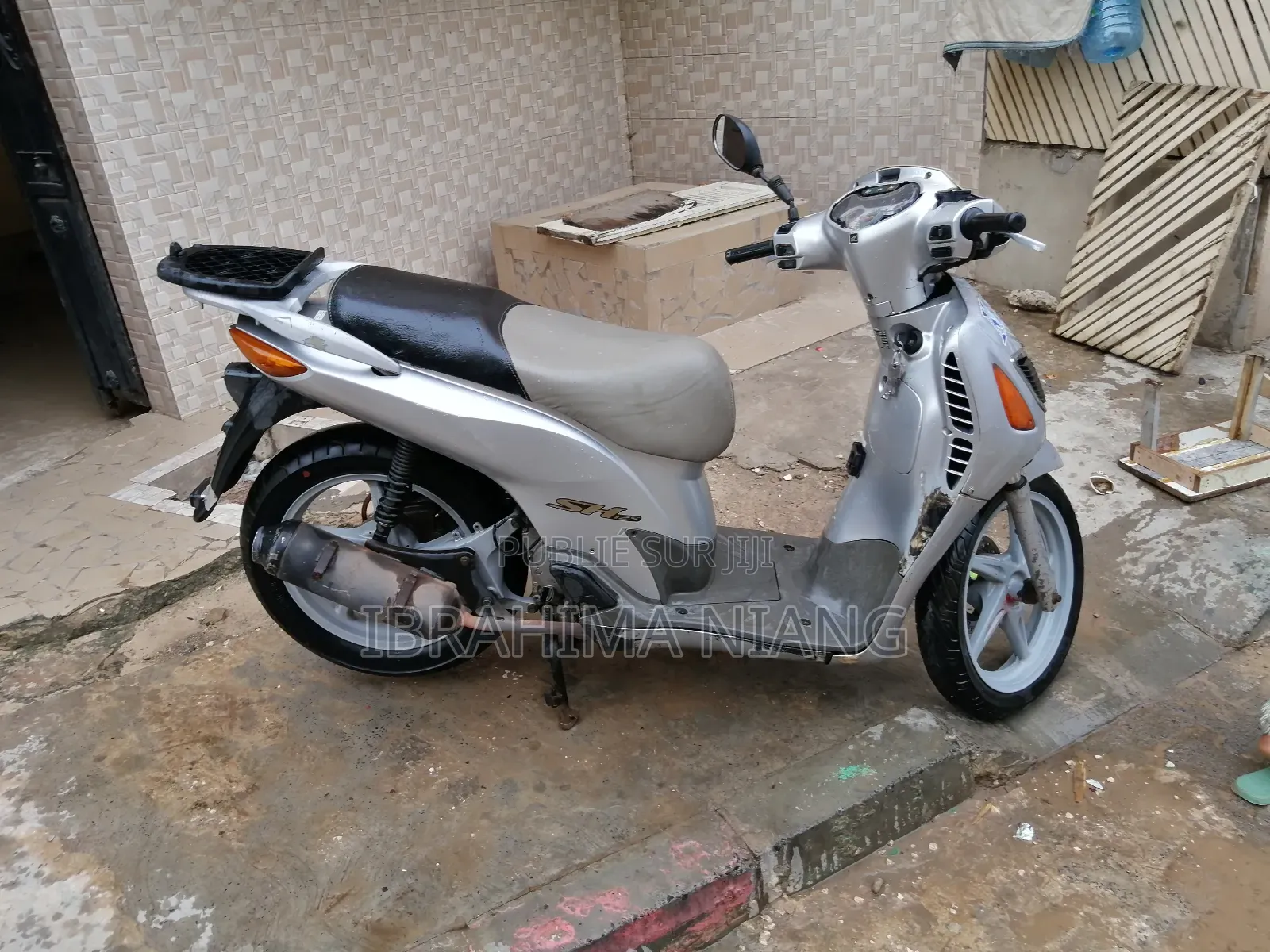 Honda Super Hawk 2004 Gris