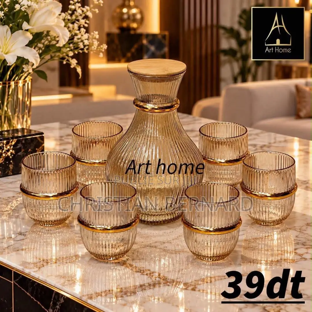 Ensemble Tasse Et Carafe