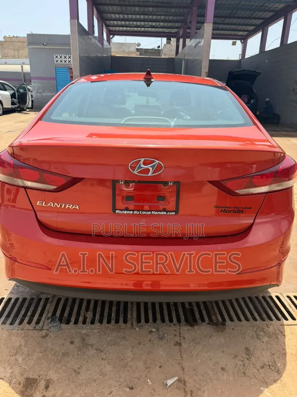 Hyundai Elantra 2017 Orange
