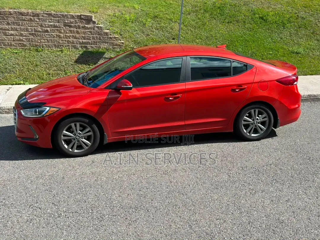 Hyundai Elantra 2017 Orange