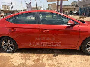 Hyundai Elantra 2017 Orange