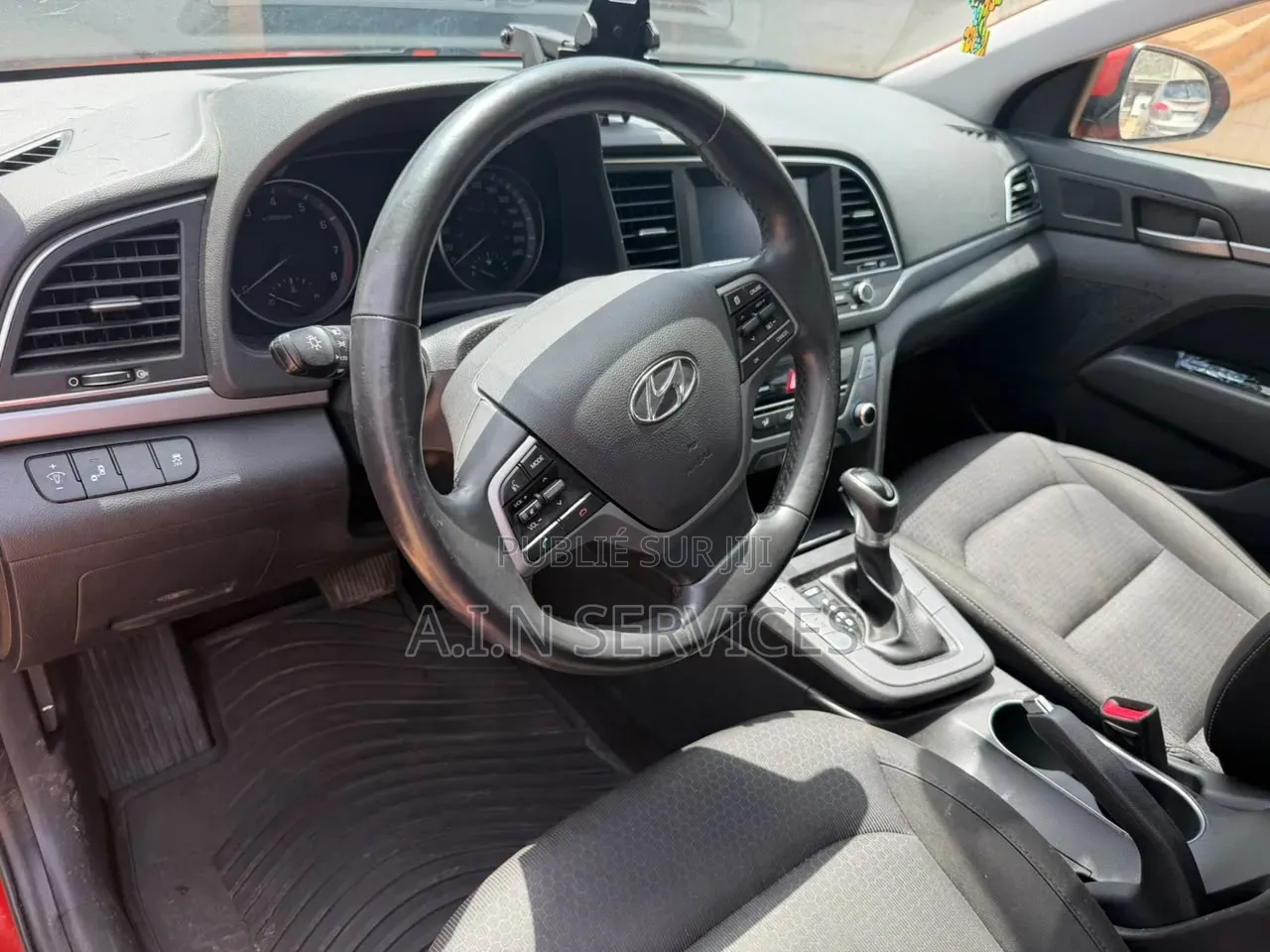 Hyundai Elantra 2017 Orange