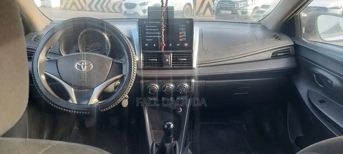 Toyota Yaris 2014 Gris