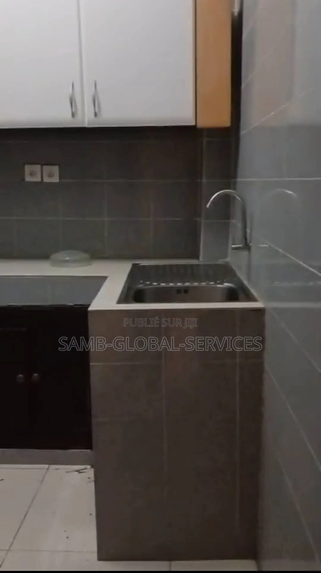 2chbre Appartement dans Yoff à Louer